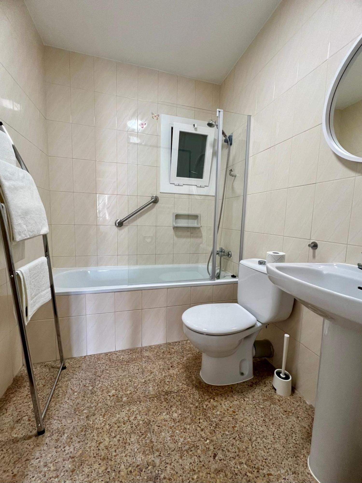 Escondite Central Con Terraza Compartida En La Azotea Roses Zimmer foto